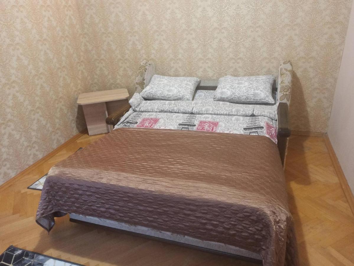 Apartment Smart Yellow Apartment-15 хв від жд вокзалу