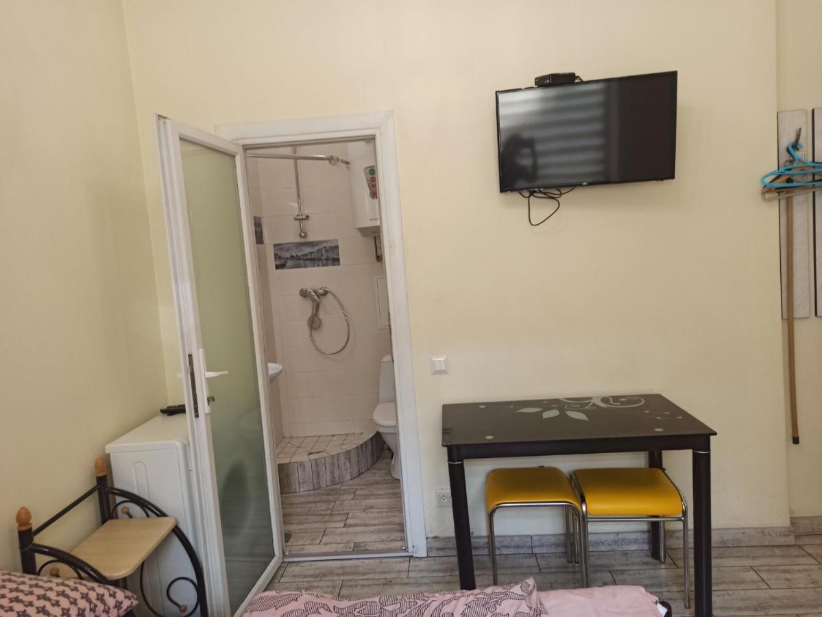 Smart Yellow Apartment-15 хв від жд вокзалу 公寓